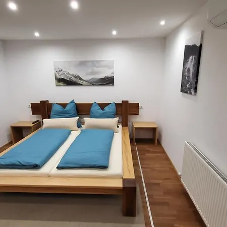 Penthouse-feeling Mabea *